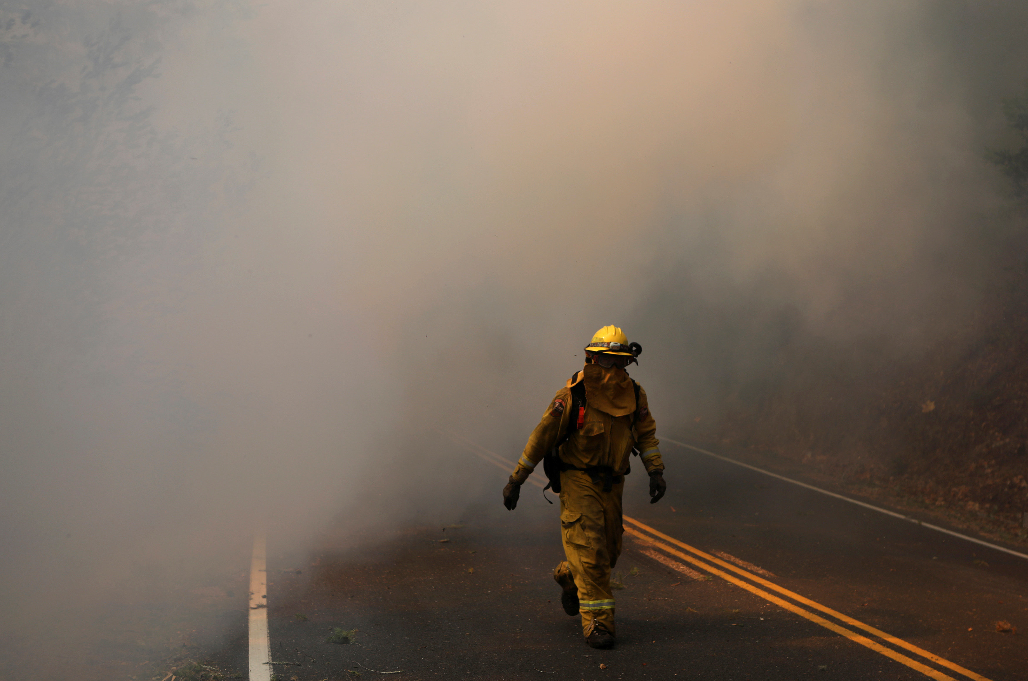 suman 29 muertos incendios california