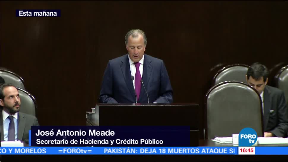Reciben con aplausos a José Antonio Meade en San Lázaro