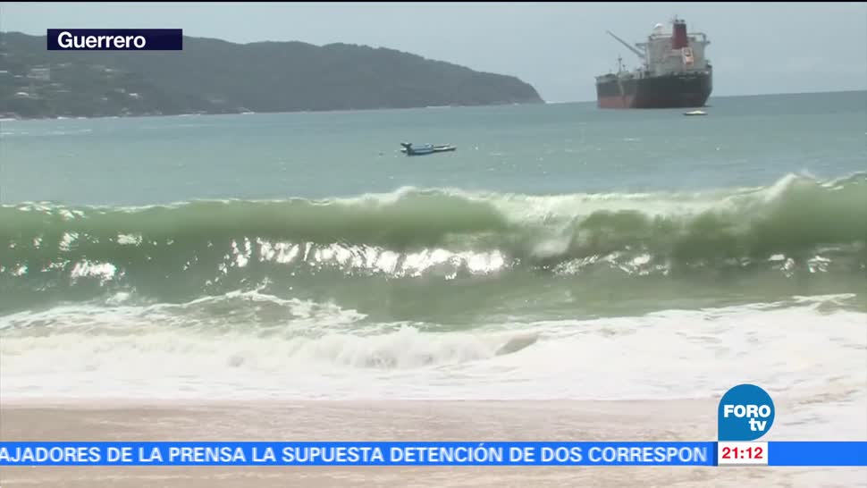 Autoridades de Guerrero emiten alerta por mar de fondo
