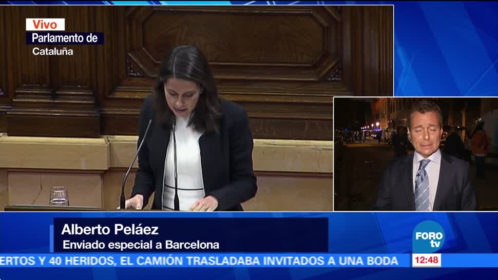Puigdemont llama al diálogo antes de proclamar la independencia