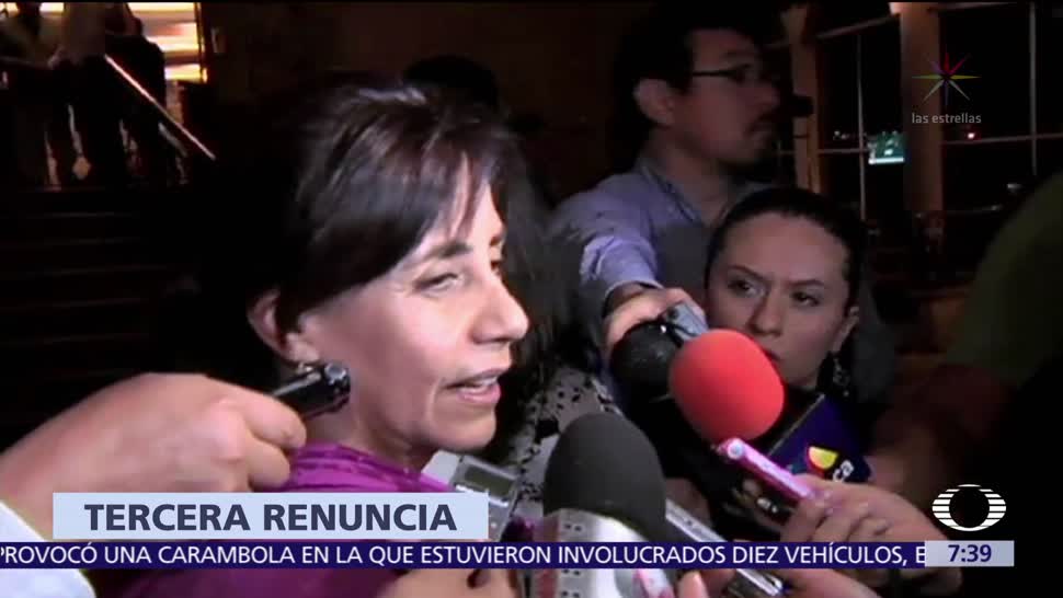 Luisa María Calderón renuncia al PAN