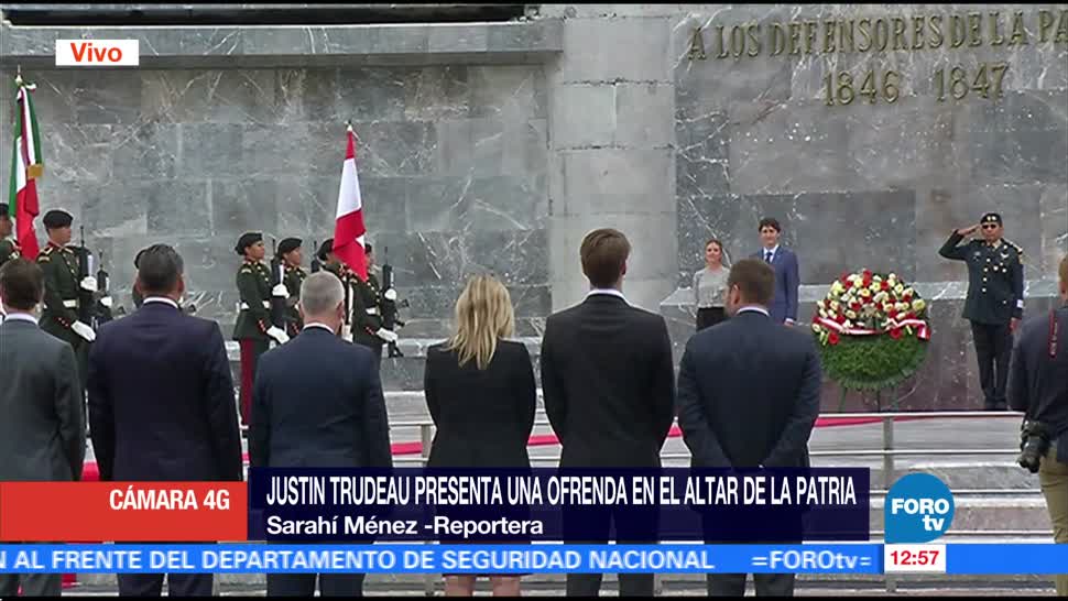 Trudeau presenta ofrenda floral en el Altar a la Patria