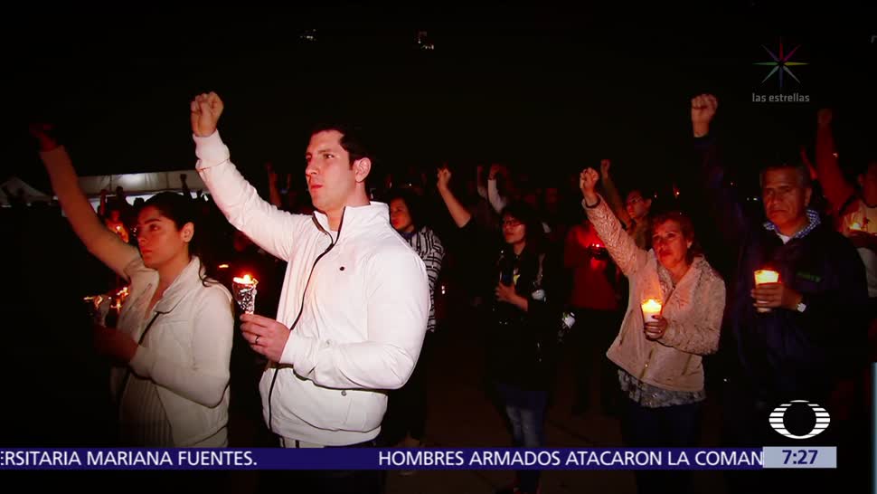 Noche de velas en la CDMX por las víctimas del sismo 19S