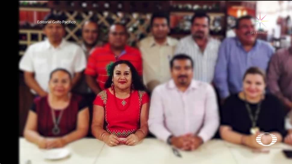 Hijo de exalcaldesa en Oaxaca autorizó apoyos a sus padres