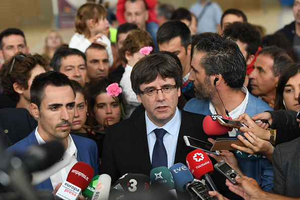 Líder de Cataluña abre la puerta a secesión de España