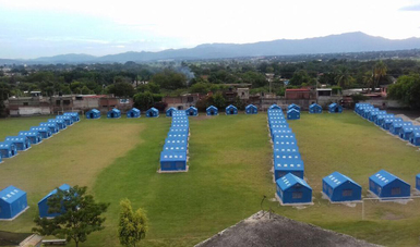 48 familias son instaladas en un albergue en zacatepec