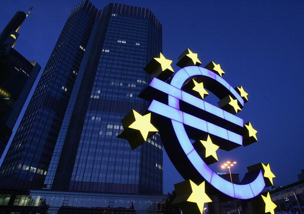 Banco Central Europeo extiende la compras de activos