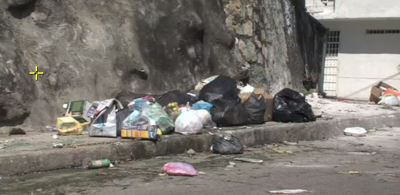 Se acumula la basura en Acapulco por falta de pagos