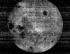 Cara oculta de la Luna fotografiada por la sonda espacial Luna 3