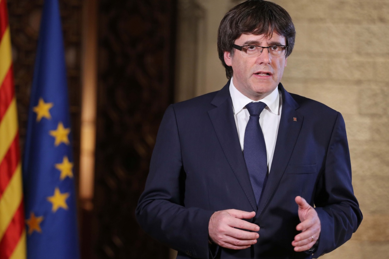 Puigdemont pedirá debatir en Parlamento catalán intento de Rajoy para liquidar autogobierno