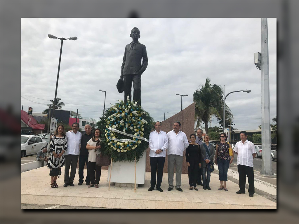 Conmemoran en Veracruz el 120 Aniversario del Natalicio de Agustín Lara. (Fundación 500 años de la Vera Cruz A.C.)