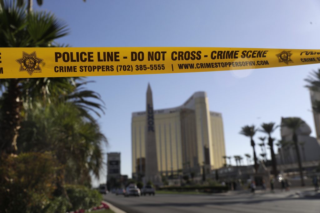 Con el tiroteo en Las Vegas no le fue mal a Trump