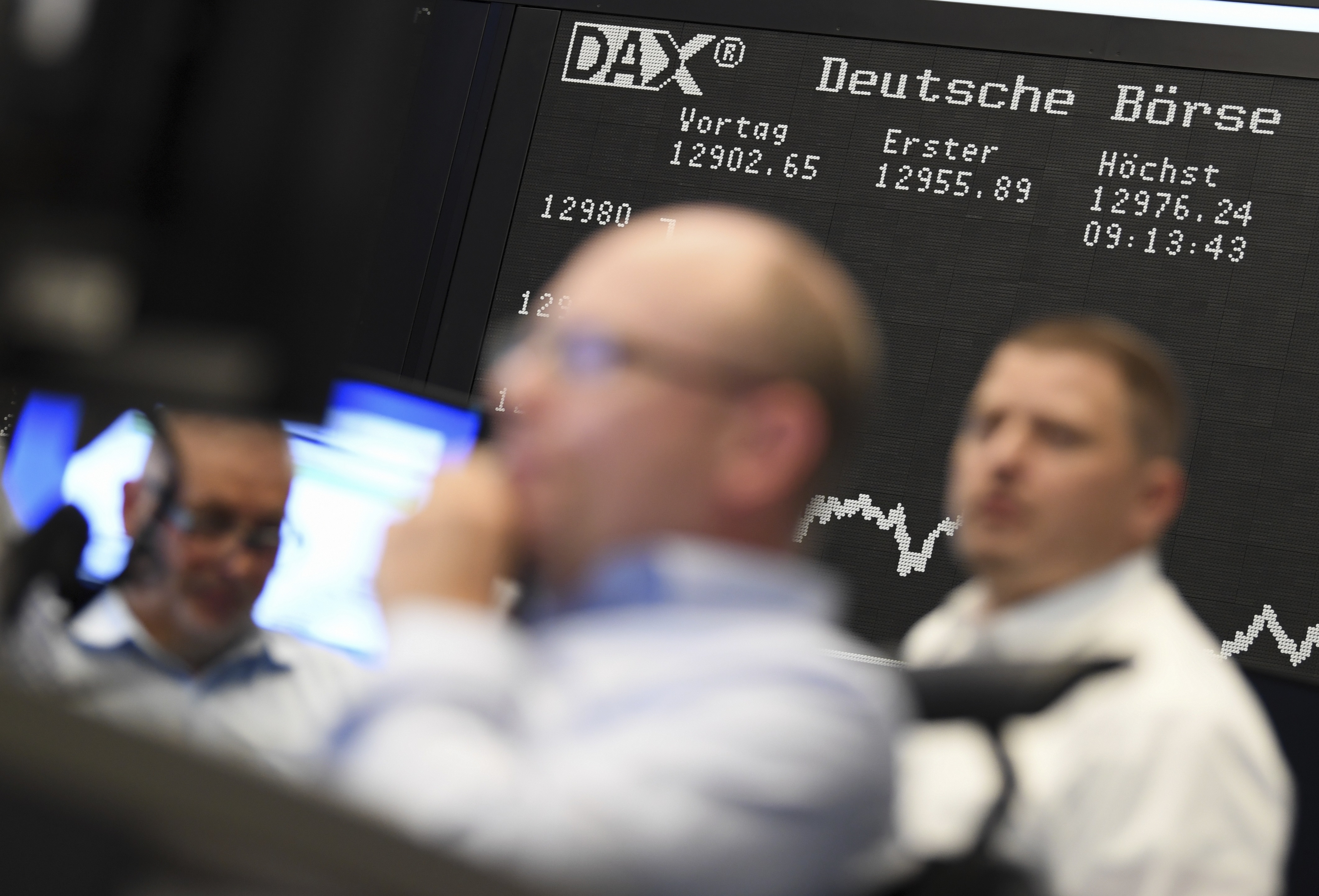 El Dax de Frankfurt cae en la apertura; el Ibex sube