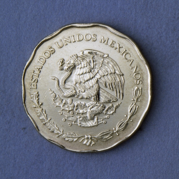 La moneda mexicana pierde en la apertura