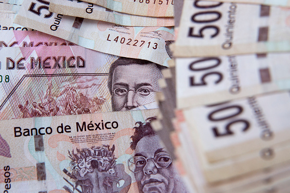 El peso mexicano retrocede por plan presupuestario estadounidense