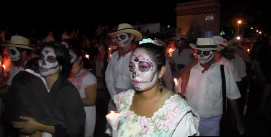 En Yucatán hay poco más de 100 sacerdotes mayas que realizan ceremonias para honrar a los difuntos