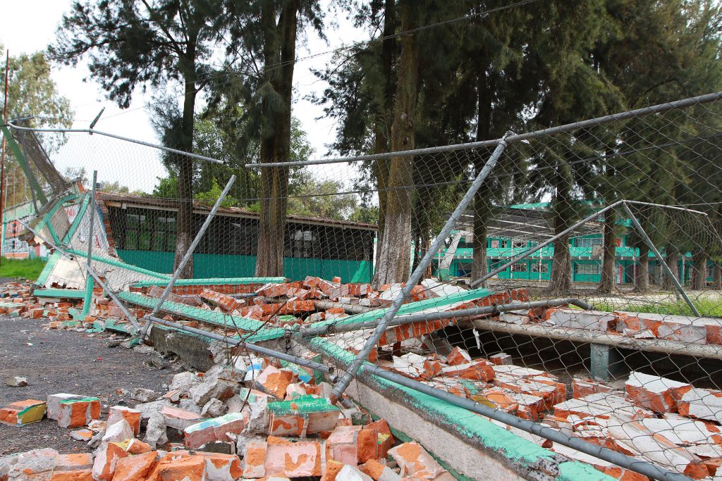 Escuela afectada por sismo del 19 de septiembre en Tláhuac