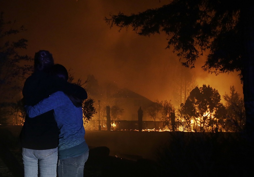 Gobernador de California declara estado de emergencia por incendios forestales