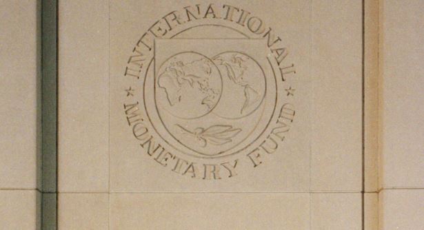 FMI advierte sobre riesgos a la estabilidad financiera