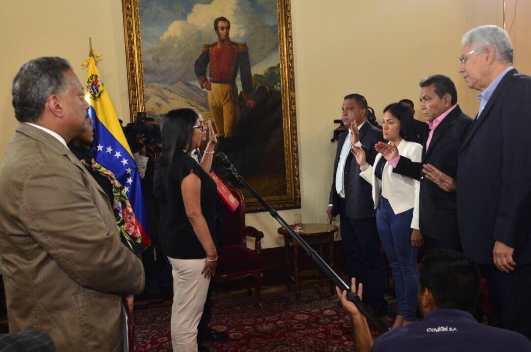 Gobernadores opositores juramentan Asamblea Constituyente Venezuela