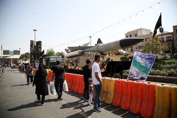 iran muestra su armamento durante dia de la defensa