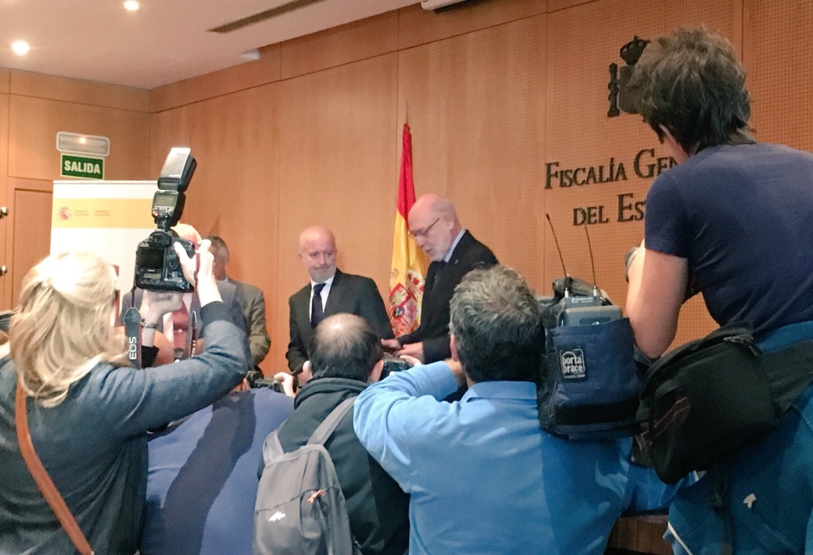fiscalia espanola se querella instituciones catalanas rebelion