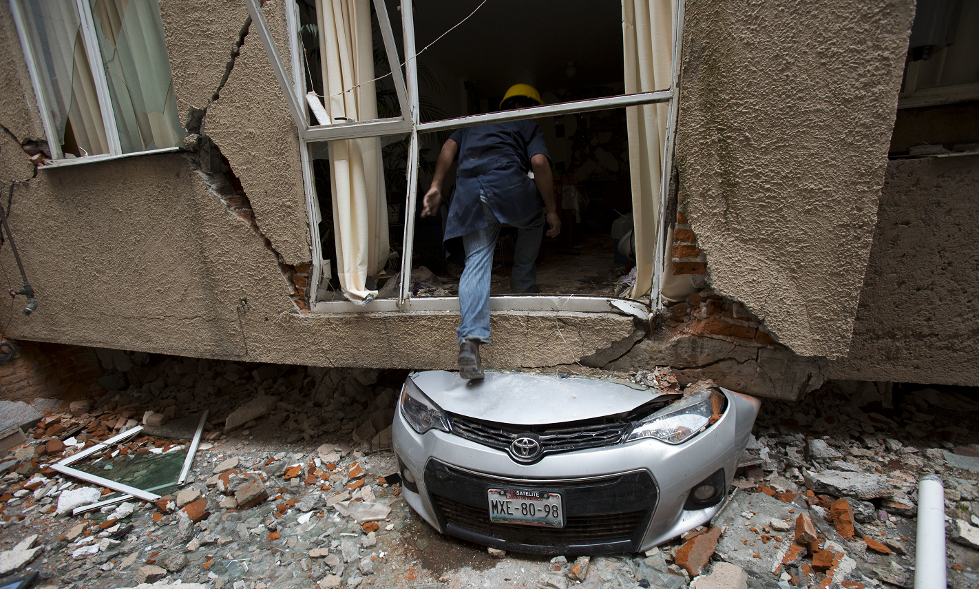 Reconstrucción tras los sismos dará impulso a la economía mexicana