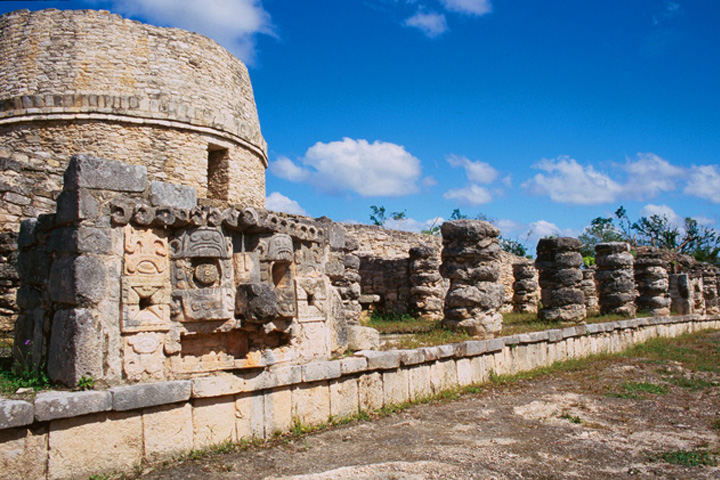 Hallazgos en zona arqueológica en Mayapán, Yucatán