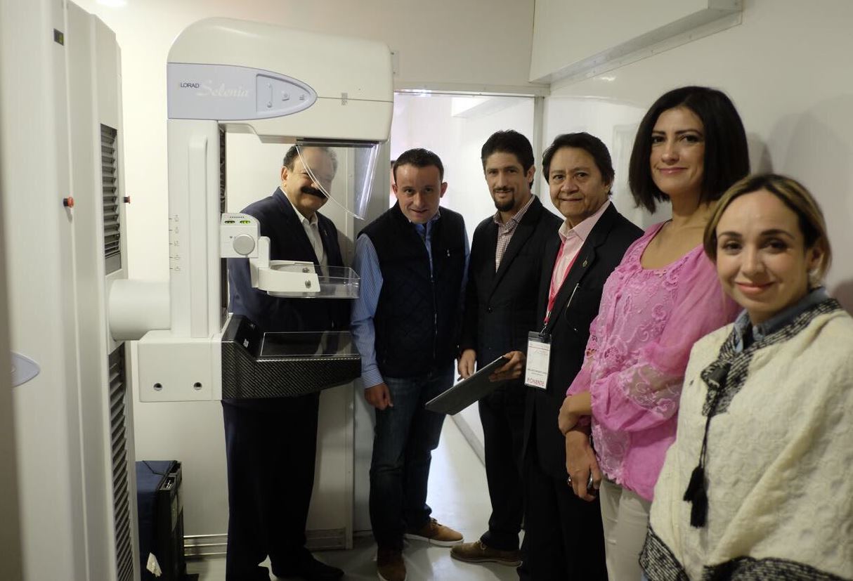 IMSS realiza 500 mastografías gratuitas en explana del Auditorio Nacional
