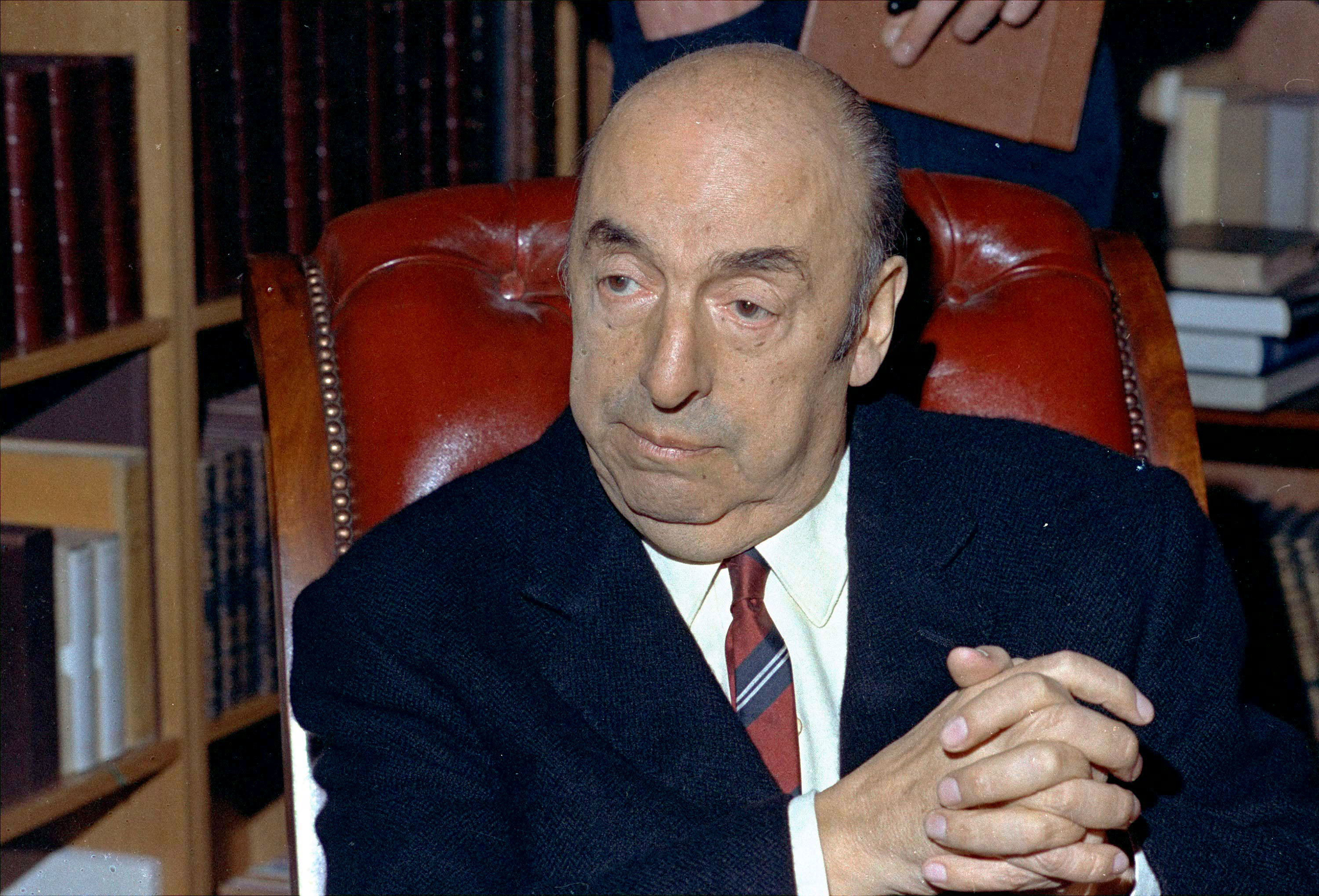 Peritos extranjeros concluyen que Pablo Neruda no murió cáncer