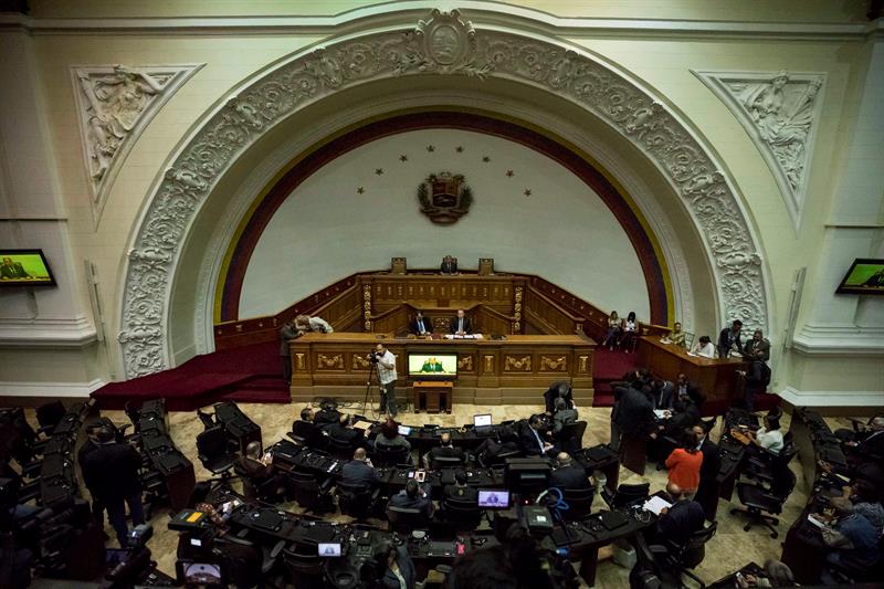 Parlamento venezolano declara fraudulentas las elecciones regionales