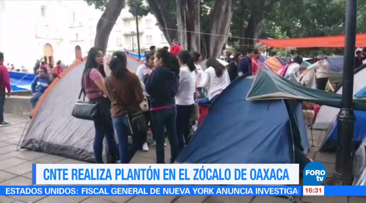 CNTE instala plantón en el Zócalo de Oaxaca