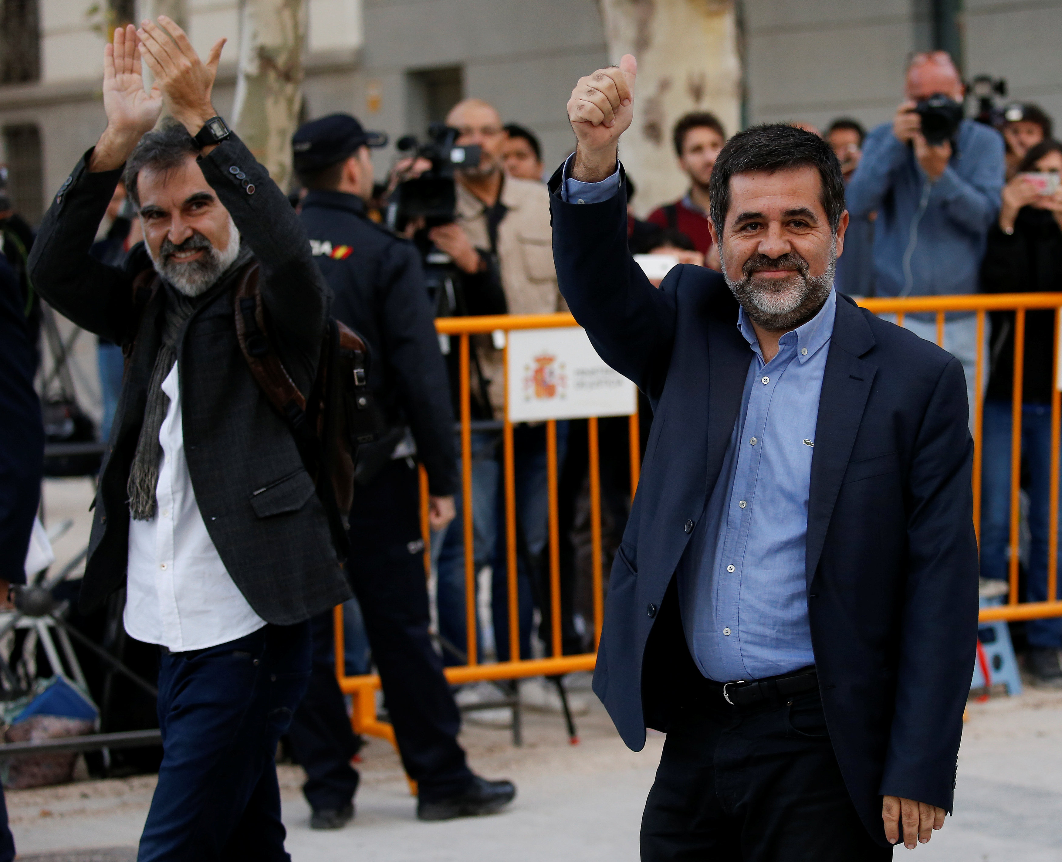 Envían prisión líderes independentistas catalanes sedición