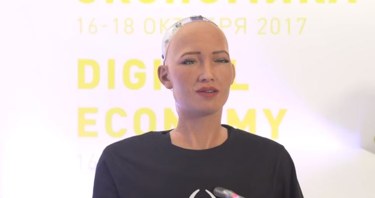 Arabia Saudita, primer país en otorgar la ciudadanía a un robot