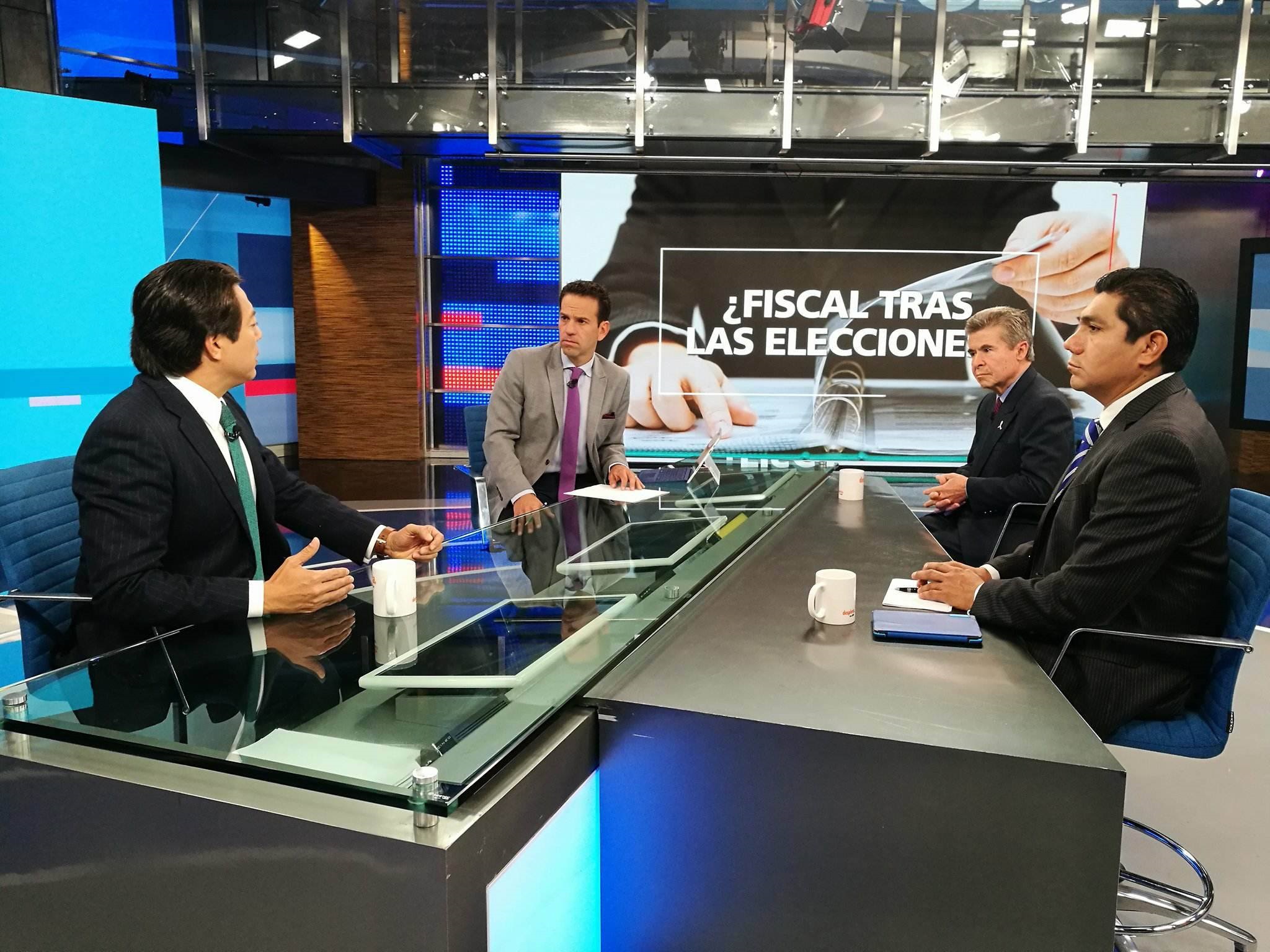 Senadores analizan la renuncia de Raúl Cervantes a la PGR