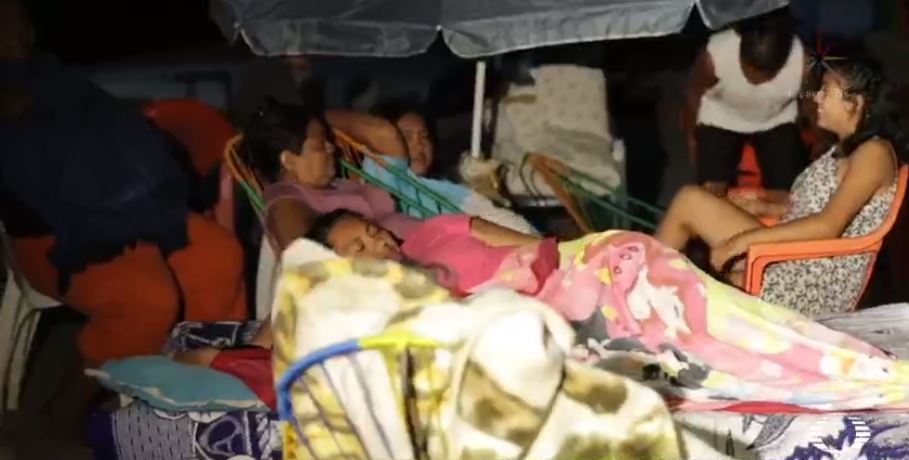 Familia del soldado Moctezuma duerme afuera tras colapsar vivienda