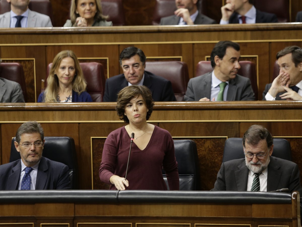 gobierno espanol busca suspender autonomia catalana