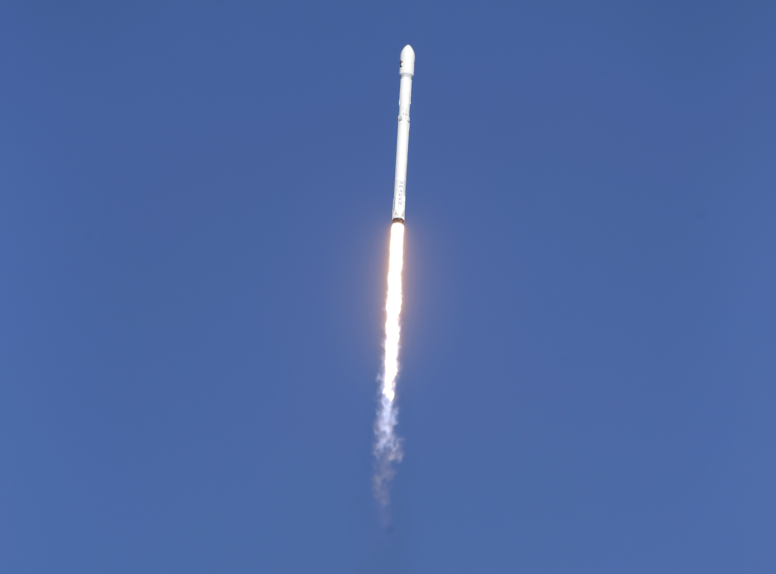 SpaceX lanza su cohete Falcon 9 satélite comunicación surcoreano