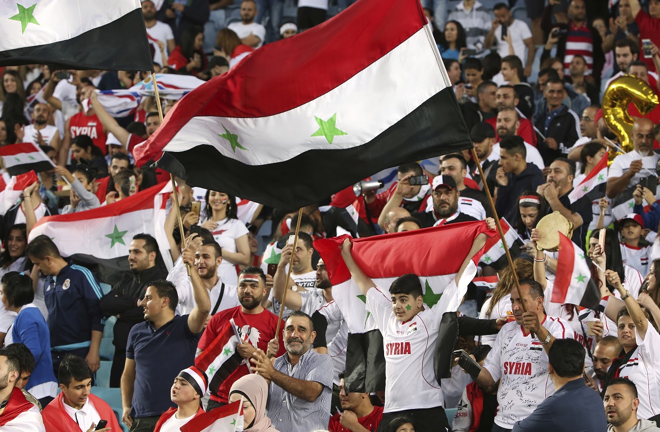 en medio guerra siria fans animan seleccion futbol