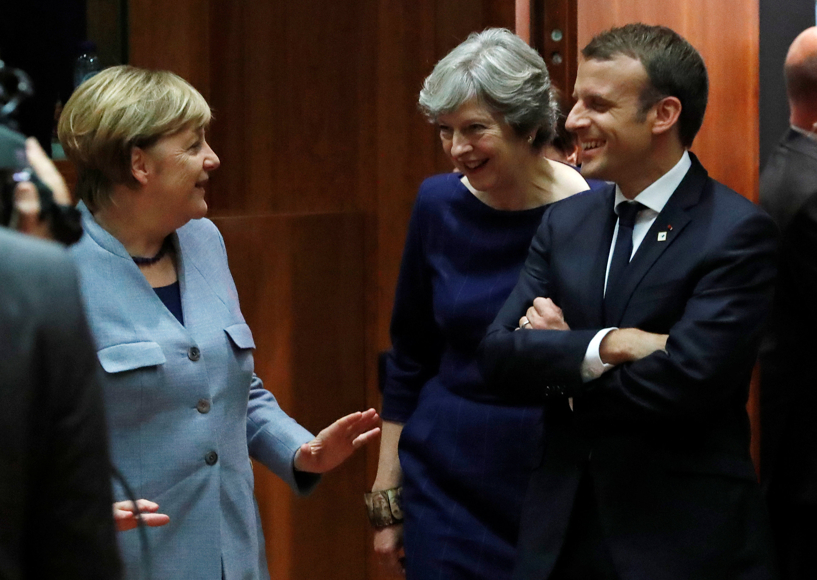 May pide líderes europeos acuerdo Brexit