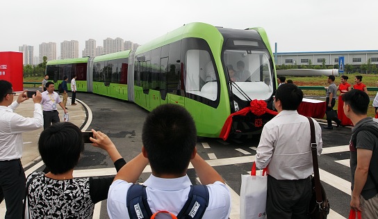 China lanza el primer tren rápido en el mundo sin conductor