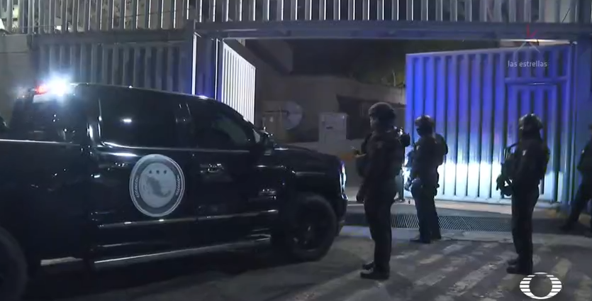 Trasladan a la SEIDO al presunto operador financiero de 'El Chapo' Guzmán