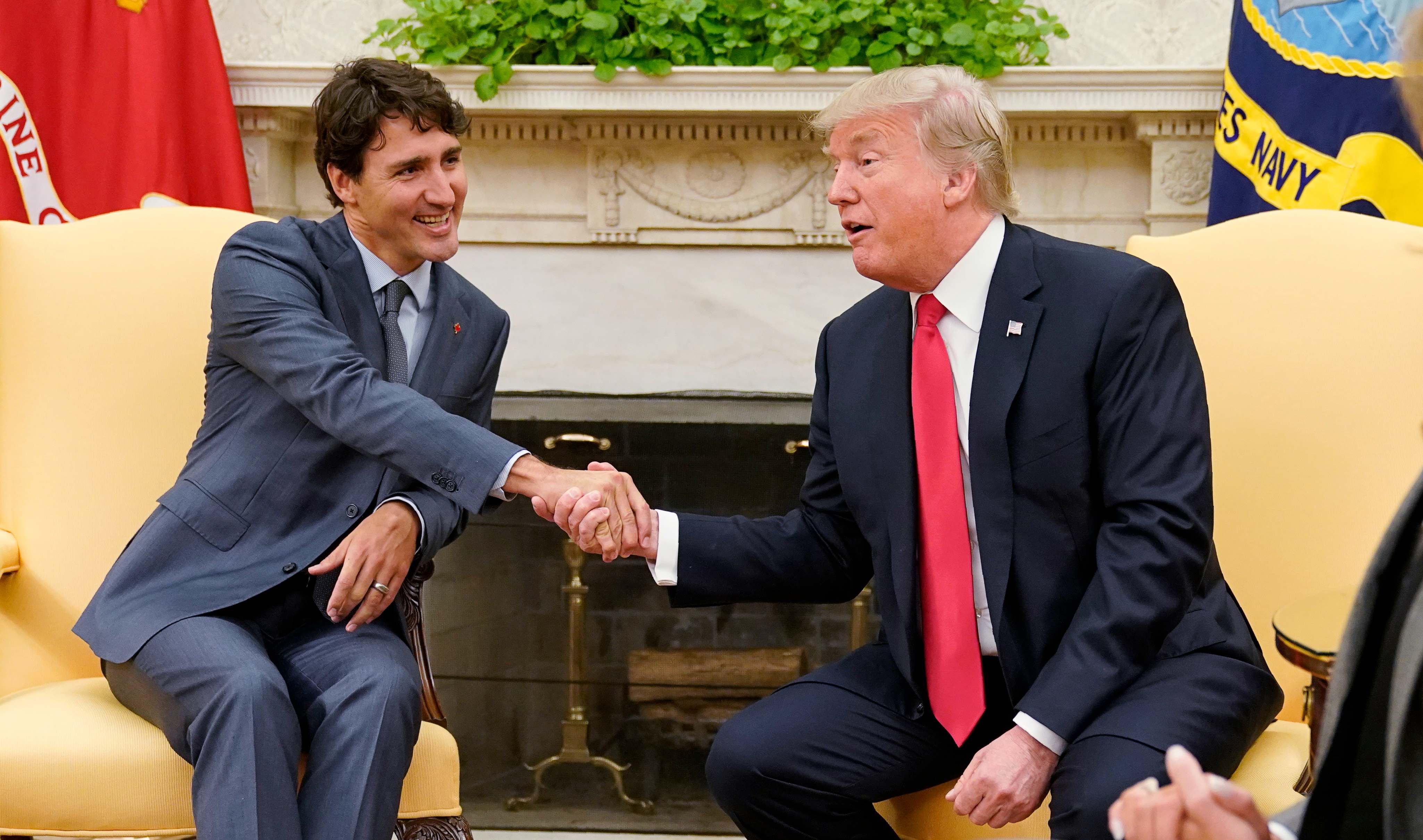 Trump tratará con Trudeau temas del TLCAN