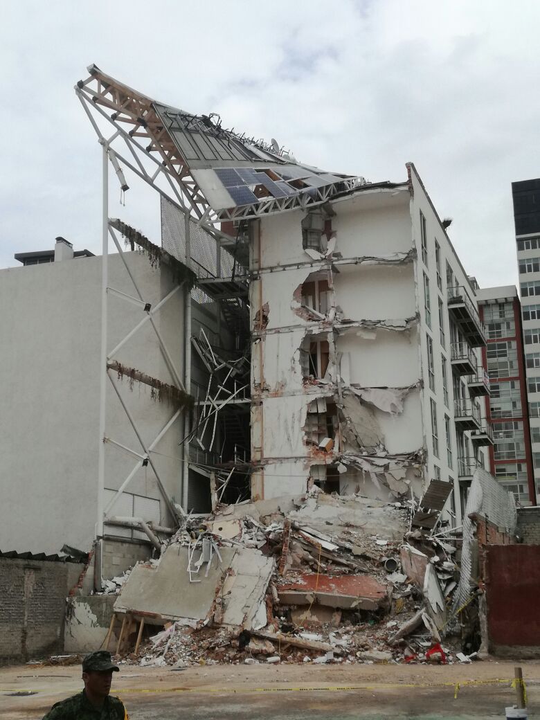 Detienen a responsable de obra de edificio afectado por sismo en CDMX