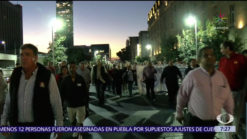Marchan en defensa de representantes del PT en Nuevo León tras escándalo de Cendis