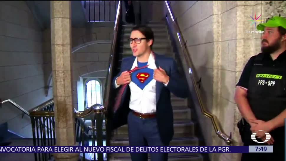 Justin Trudeau se convierte en Clark Kent para Halloween