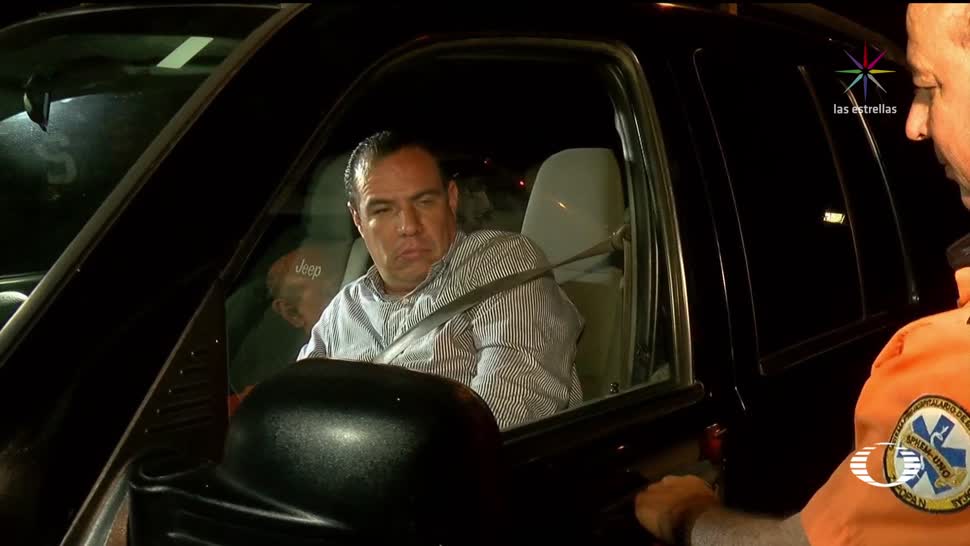 Panista en Jalisco choca y se queda dormido en su auto