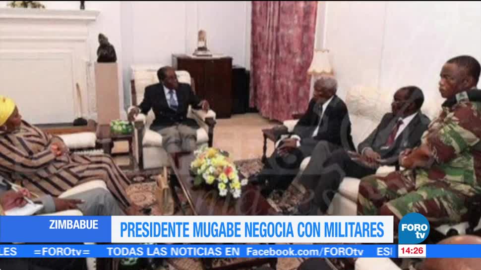 Mugabe se reúne con mandos militares en Zimbabue