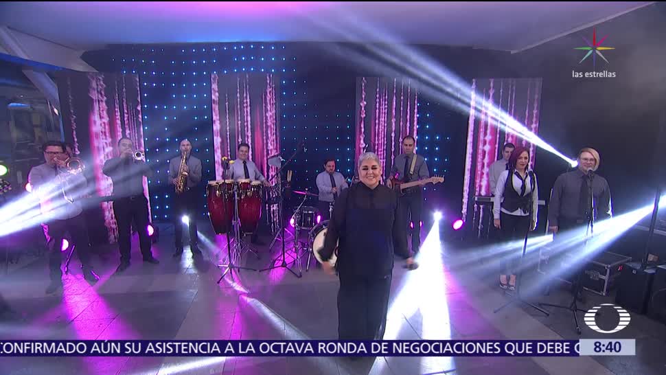 Lupita D’Alessio presenta su nuevo material en Al Aire