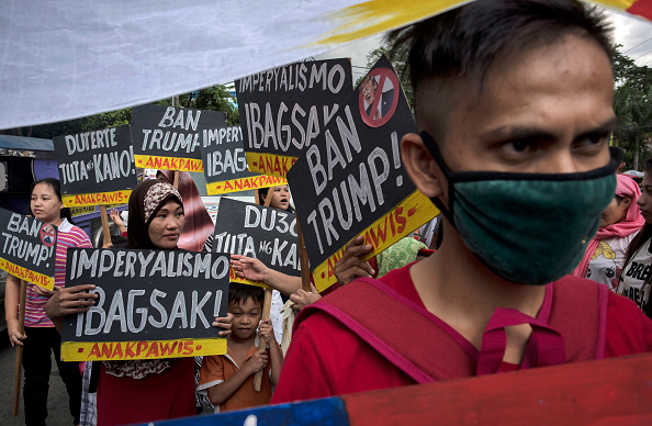 Protestan en contra de la visita de Donald Trump en Manila, Filipinas
